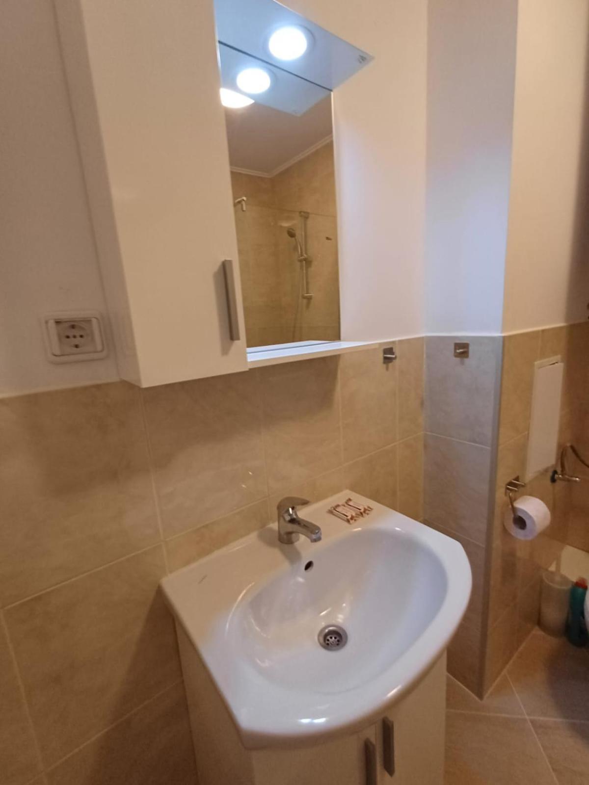 Апартамент - Студио Престиж 2 Hisarea Exterior foto
